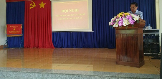 Chủ tịch UBND huyện Trần Văn Vinh phát biểu chỉ đạo tại Hội nghị