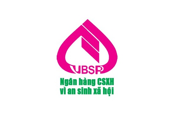Ngân hàng Chính sách xã hội huyện Đồng Phú thực hiện giải ngân nguồn vốn tín dụng để mua máy tính, thiết bị học tập cho học sinh, sinh viên có hoàn cảnh gia đình khó khăn