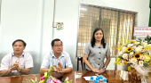 Phó Bí thư thường trực Thị ủy Nguyễn Thị Loan thăm chúc mừng Ban tuyên giáo Thị ủy nhân dịp kỷ niệm ngày truyền thống ngành tuyên giáo của Đảng