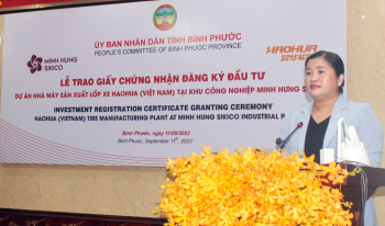 Lễ trao Giấy chứng nhận đăng ký đầu tư cho Công ty TNHH HaoHua Việt Nam