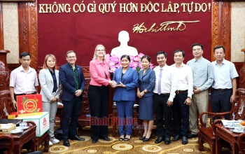 The Australian Consul-general in Ho Chi Minh City was impressed by the remarkable development of Binh Phuoc