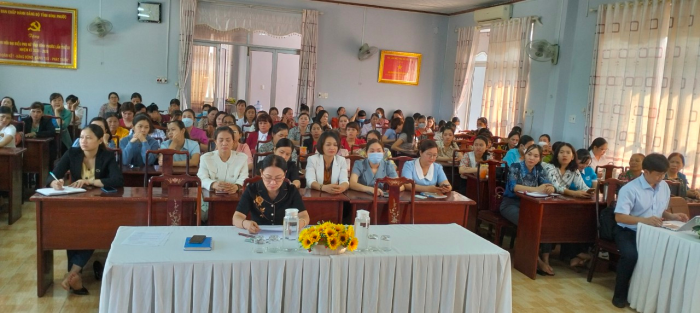 Hội Liên hiệp Phụ nữ tỉnh Bình Phước tổ chức lớp tập huấn nâng cao nhận thức về bình đẳng giới, phòng chống bạo lực gia đình