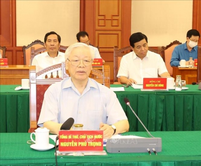 Tổng Bí thư, Chủ tịch nước Nguyễn Phú Trọng, Trưởng Tiểu ban Văn kiện Đại hội XIII của Đảng phát biểu chỉ đạo cuộc họp