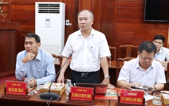 Đoàn công tác tỉnh Vĩnh Long trao đổi kinh nghiệm chuyển đổi số tại Bình Phước
