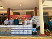 Lộc Ninh phân bổ vật tư y tế, gạo cho các xã, thị trấn để thực hiện công tác phòng, chống dịch Covid-19