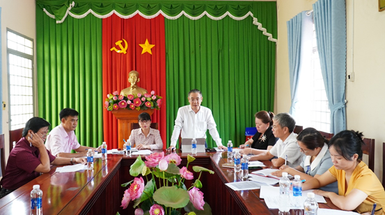 Ban đại diện Hội đồng quản trị Ngân hàng CSXH tỉnh kiểm tra  tại xã Thanh Lương
