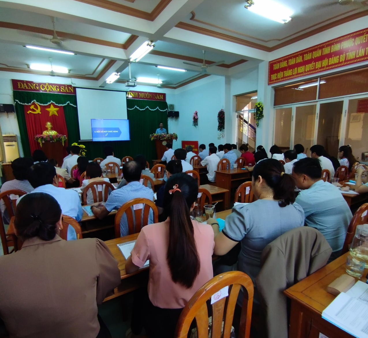 Hội nghị tập huấn nghiệp vụ Điều tra chi tiêu của khách du lịch,  khách quốc tế đến Việt Nam năm 2023