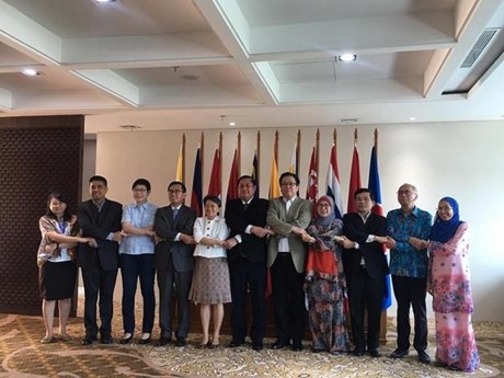 Đại diện các nước ASEAN tham dự cuộc họp. (Ảnh : TTXVN)