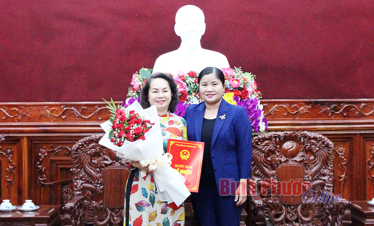 Bà Trần Thị Ánh Tuyết được bổ nhiệm quyền Giám đốc Sở Nội vụ