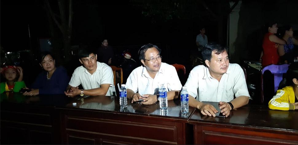 Đội Thông tin lưu động – Trung tâm Văn hóa tỉnh Bình Phước biểu diễn văn nghệ tại xã Thống Nhất.