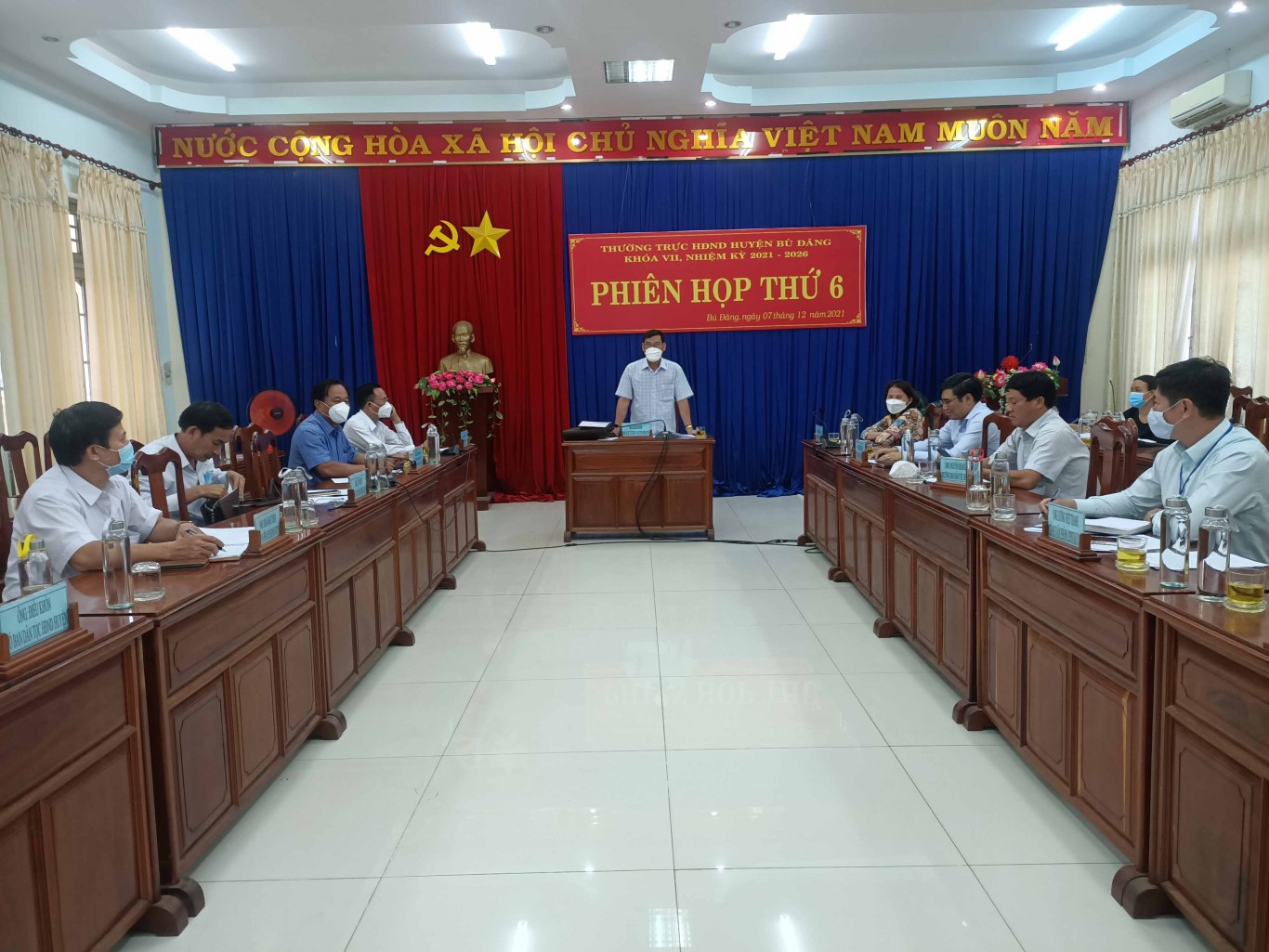 Toàn cảnh phiên họp thứ 6 HĐND huyện Bù Đăng khóa VII nhiệm kỳ 2021 2026
