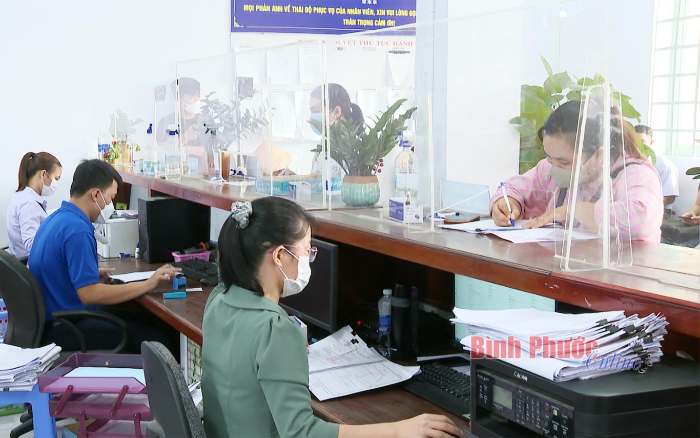 Chen lấn tại Chi nhánh Văn phòng Đăng ký đất đai huyện Chơn Thành đã được khắc phục