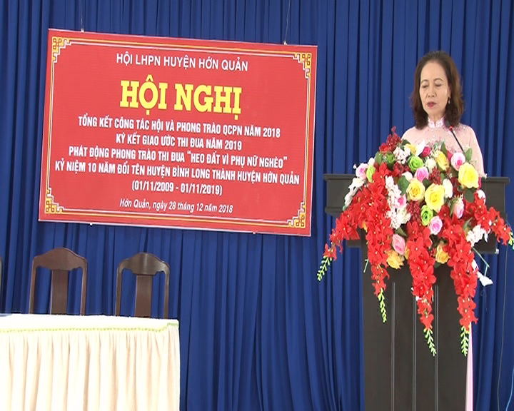 Bà Nguyễn Thị Kim Ngọc, Phó bí thư TT Huyện ủy phát biểu chỉ đạo tại hội nghị