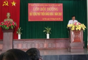 Trung tâm Bồi dưỡng chính trị huyện Lộc Ninh tổ chức mở Lớp Bồi dưỡng đối tượng phát triển Đảng khóa I năm 2016